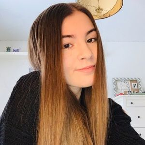 Meet your Posher, Lauren